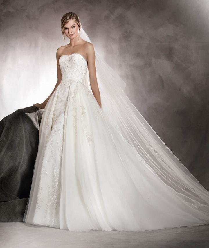 Pronovias