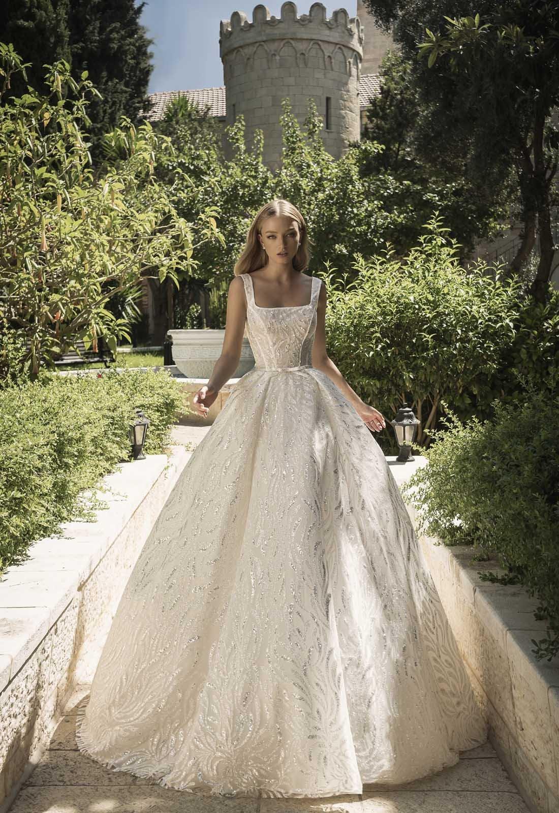 vestidos de novia con escote cuadrado