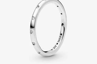 imágenes de anillos de compromiso para hombres