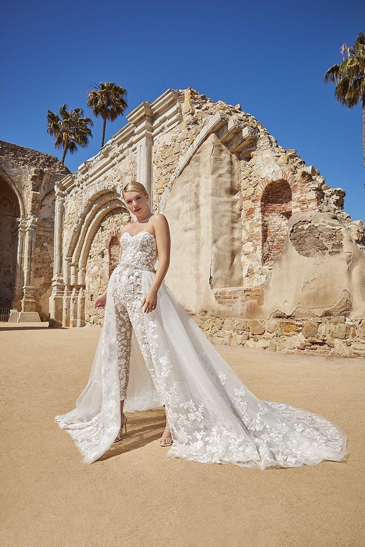 Casablanca Bridal