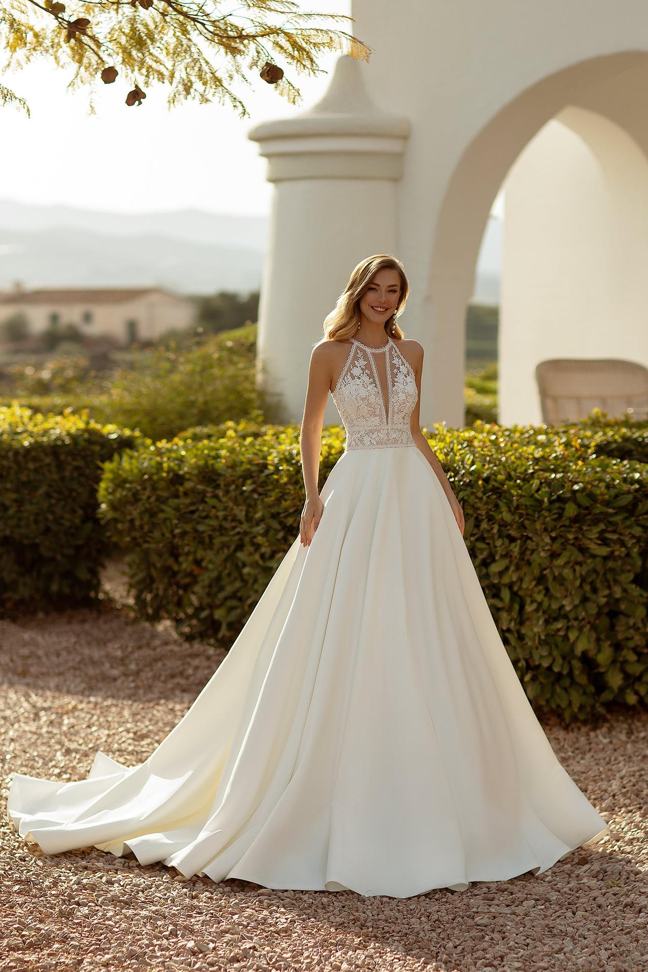 Vestido de Novia en corte Princesa de la marca Mori Lee – Joyería