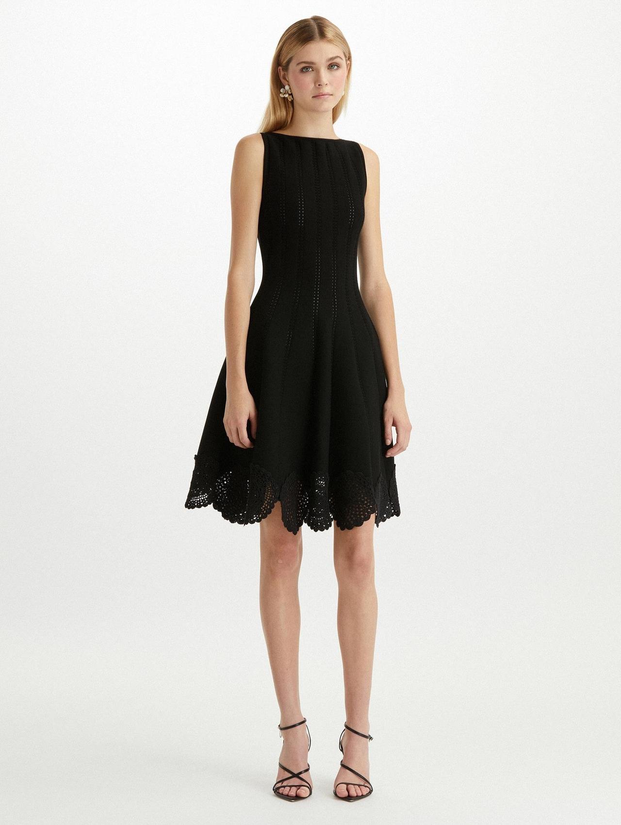 Vestido negro sencillo online corto