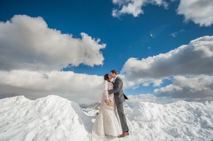 El inolvidable matrimonio en la nieve de Kim y James