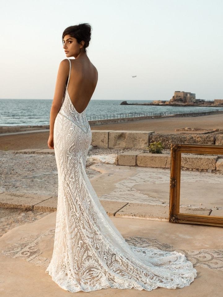 Vestidos de novia con espaldas increíbles: 75 diseños que te enamorarán