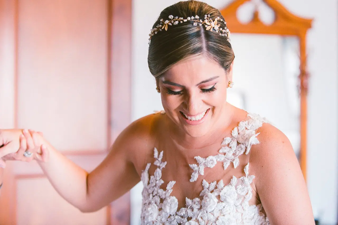 Cómo elegir adornos pelo novia para cabello corto – Bodas y Novias