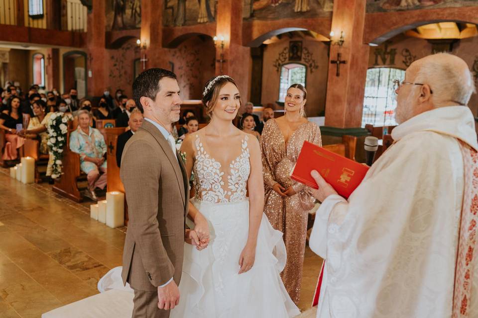 Ideas: qué lanzar a la salida de los novios - Palacio de Avilés