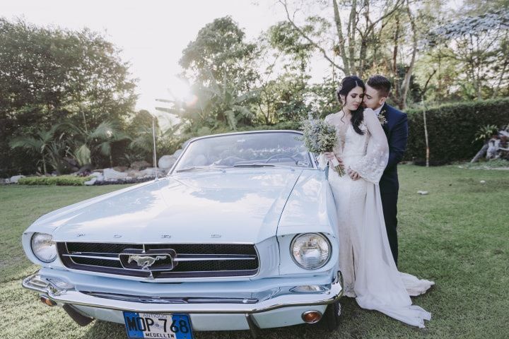 carros para matrimonio clásicos y antiguos