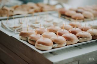 hamburguesas pequeñas como pasabocas