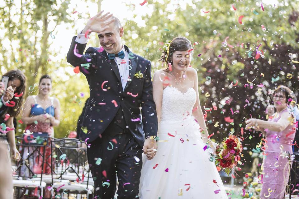 Bombas de humo: una cortina de color para sus fotografías de matrimonio