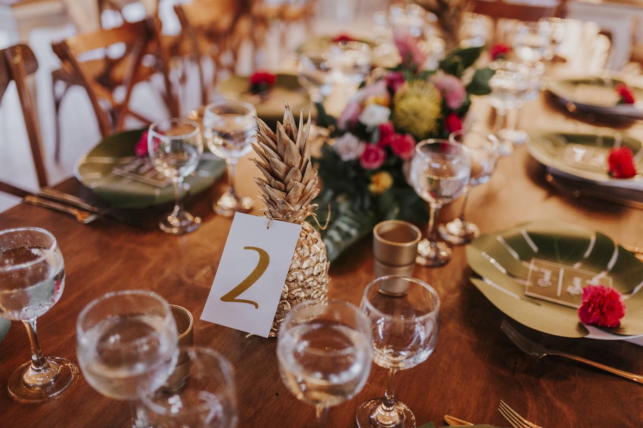 mesa decorada para matrimonio - contratar un wedding planner