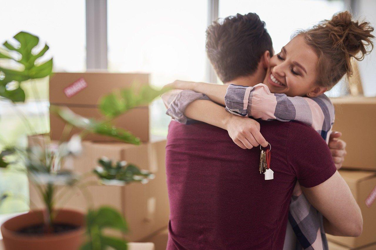 6 formas originales de colgar tus fotografías de pareja en el hogar