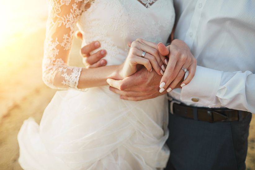 argollas y anillos de matrimonio en plata