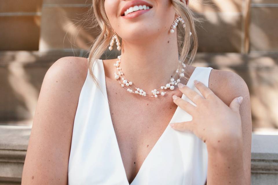 joyas para novias según escote del vestido