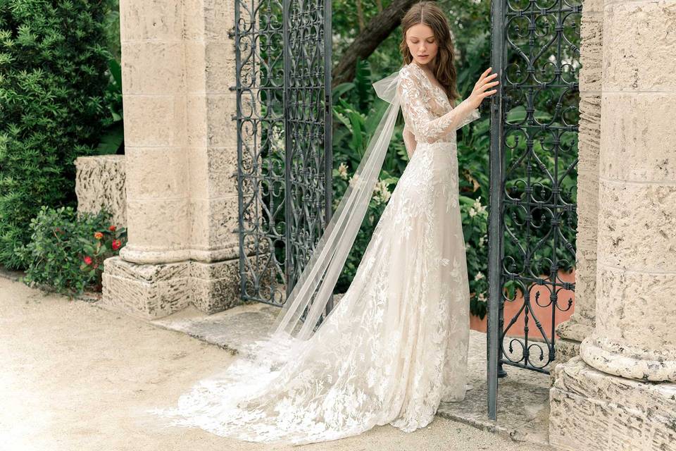Monique Lhuillier 2020: vestidos de novia fascinantes
