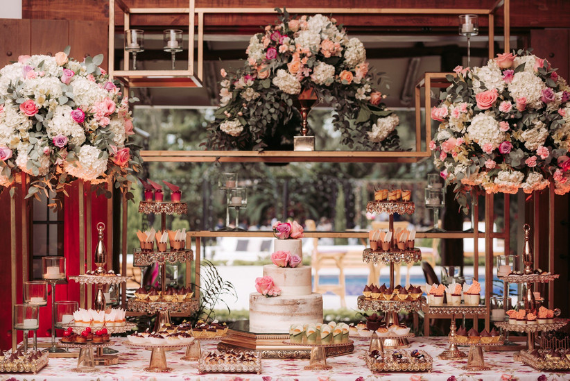 Decoración de mesa de pastel para boda: 5 consejos para que se robe