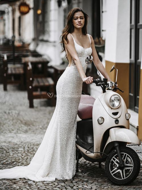 Jay, Galia Lahav