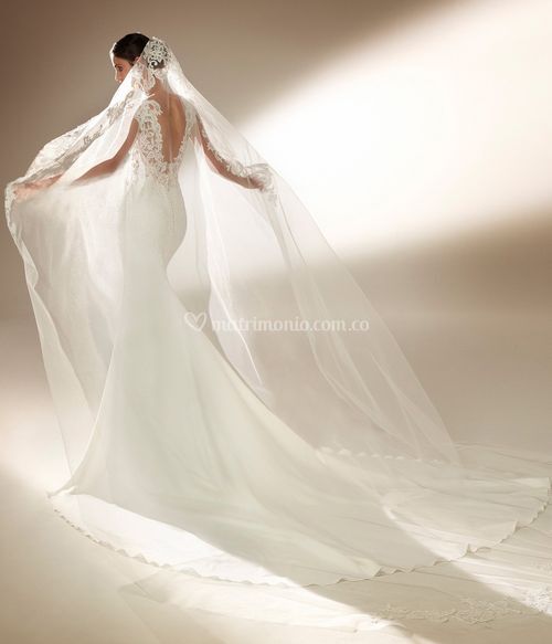 SWANSON, Atelier Pronovias