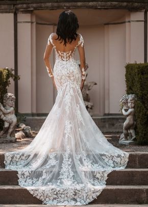 9906, Allure Bridals