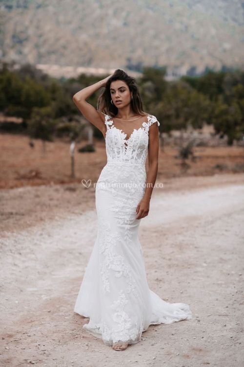 Isla, Allure Bridals