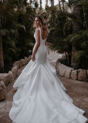 E251, Allure Bridals