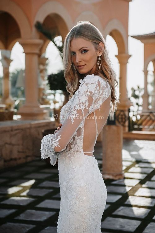 E263, Allure Bridals