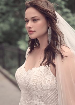 Nikolina, Maggie Sottero