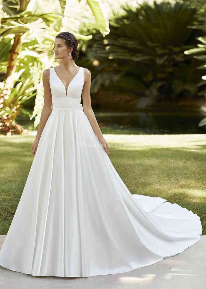 Vestidos de de Adriana Alier - 2023 - Matrimonio.com.co