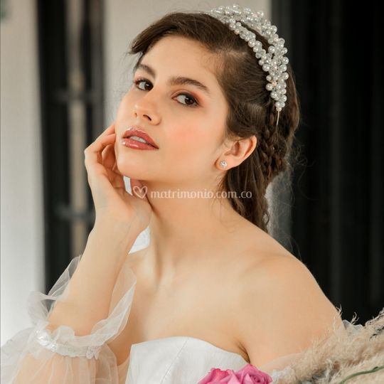 Coralie Bespoke Headpiece