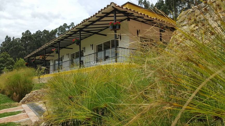 Vista Exterior De Casa Amarilla Foto 28