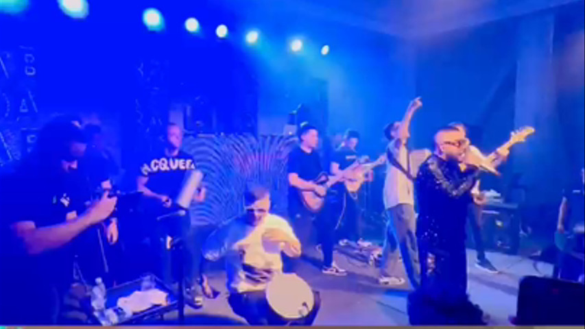 15 Añero con la banda del 5
