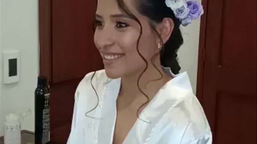 Novia feliz 