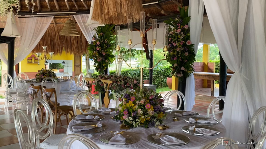 Sady Martínez Bodas y Eventos