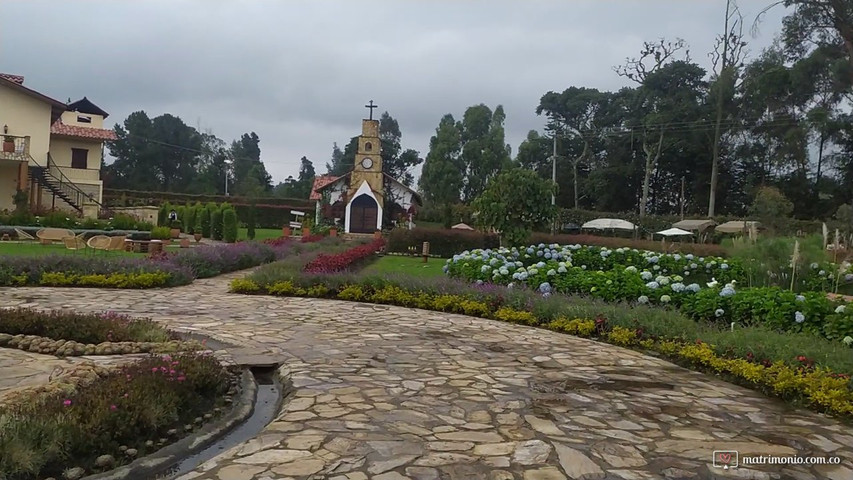 Boda octubre 22 de 2021, oficiada en Hacienda San Sebastián