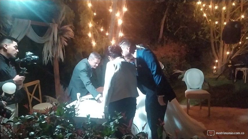 Oficiante de Bodas Mauricio Giral.