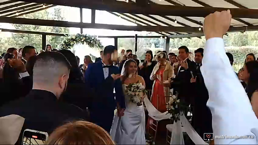 Mauricio Giral - Oficiante de Bodas Simbólicas 