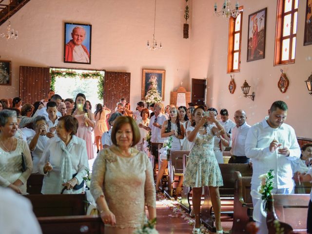 El matrimonio de José y Adriana en Medellín, Antioquia 28
