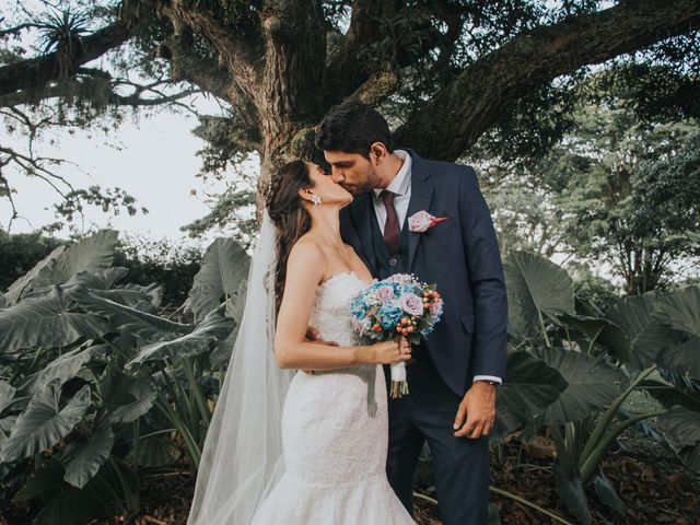 El matrimonio de Christian y Mariangel en Cali, Valle del Cauca 228