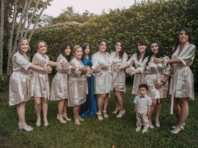 El matrimonio de Juan Manuel  y Carmen Elena  en Cali, Valle del Cauca 9