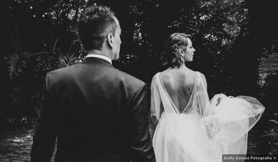 El matrimonio de Mauricio y Diana en El Rosal, Cundinamarca