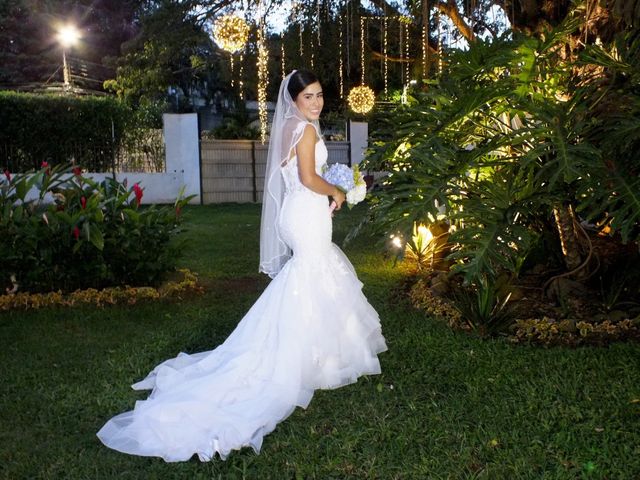 El matrimonio de Alejandro Qintero y Nicole  en Cali, Valle del Cauca 13