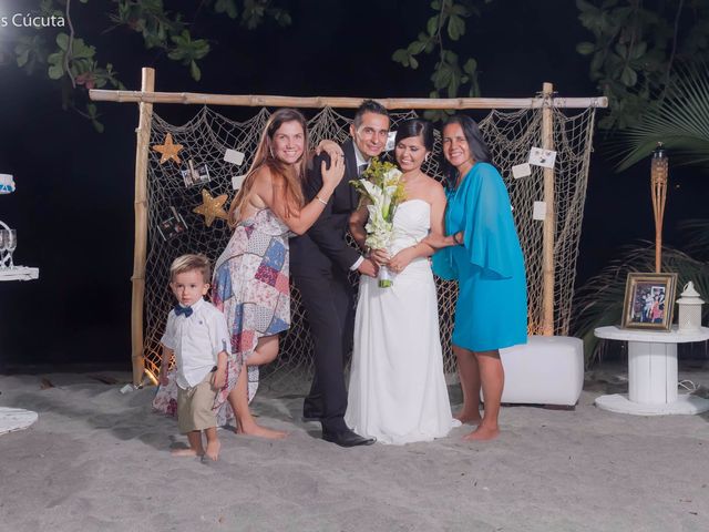 El matrimonio de Rafael  y Leydy en Santa Marta, Magdalena 56