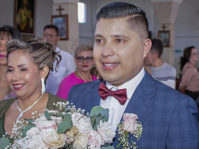 El matrimonio de Dayanna y Yuber en San Gil, Santander 23