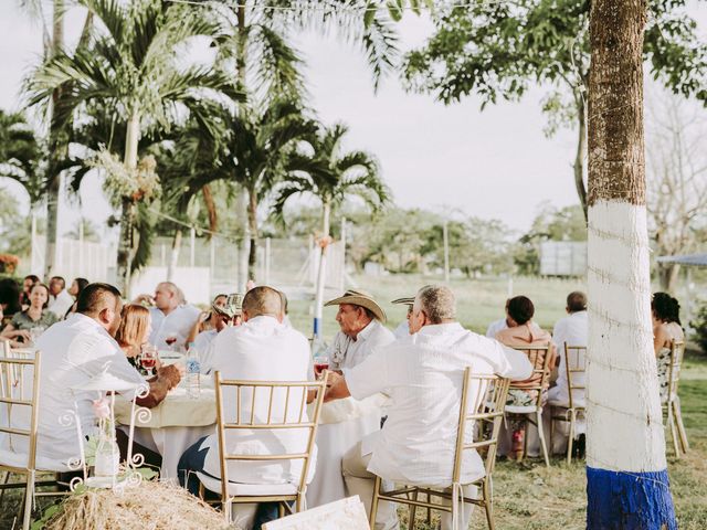 El matrimonio de Luis y Carolina en Planeta Rica, Córdoba 16