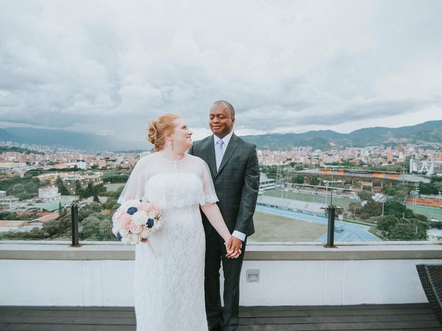 El matrimonio de Max y Joanna en Medellín, Antioquia 1