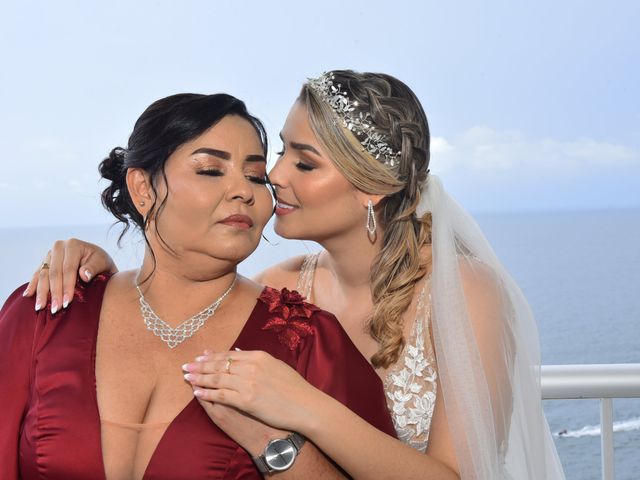 El matrimonio de Dayana y Erik en Cartagena, Bolívar 13