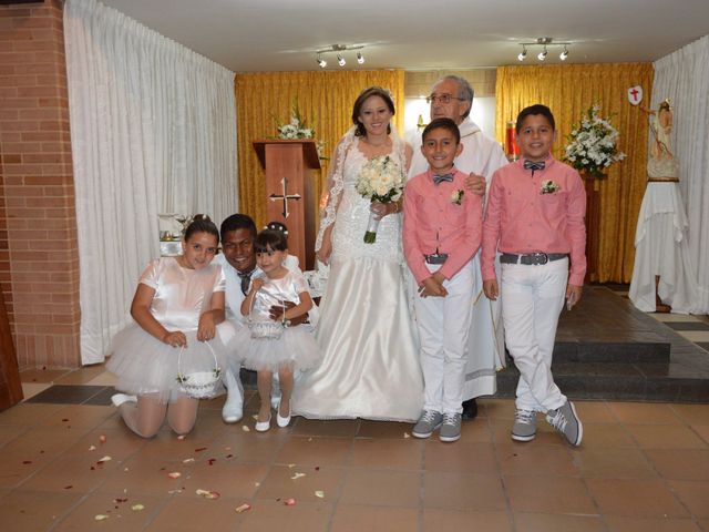 El matrimonio de Luis Miguel y Stephanie  en Bogotá, Bogotá DC 16