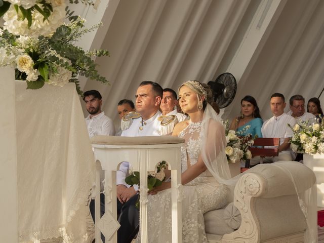 El matrimonio de Carlos y Cielo en Santa Marta, Magdalena 15