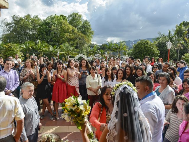 El matrimonio de Jonny y Adriana en Rionegro, Antioquia 17