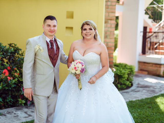 El matrimonio de Omar y Janeth en Medellín, Antioquia 16