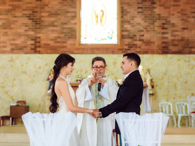 El matrimonio de Álex y Marcela en Medellín, Antioquia 13